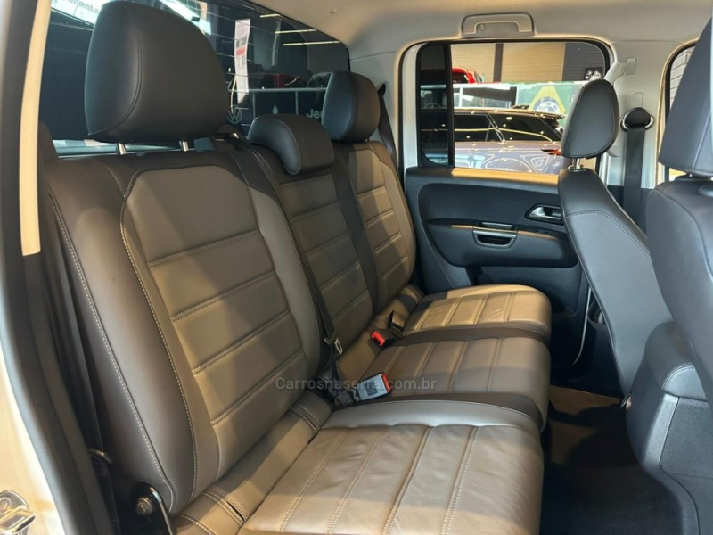 AMAROK 3.0 V6 TDI HIGHLINE CD DIESEL 4MOTION AUTOMÁTICO - 2019 - CAXIAS DO SUL