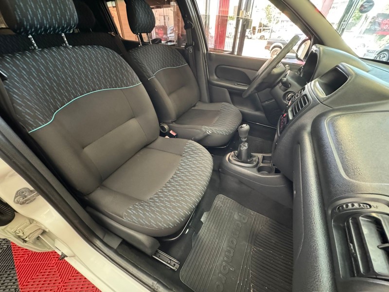 CLIO 1.0 EXPRESSION 16V FLEX 4P MANUAL - 2016 - CAXIAS DO SUL