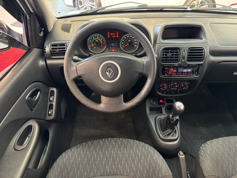 CLIO 1.0 EXPRESSION 16V FLEX 4P MANUAL - 2016 - CAXIAS DO SUL