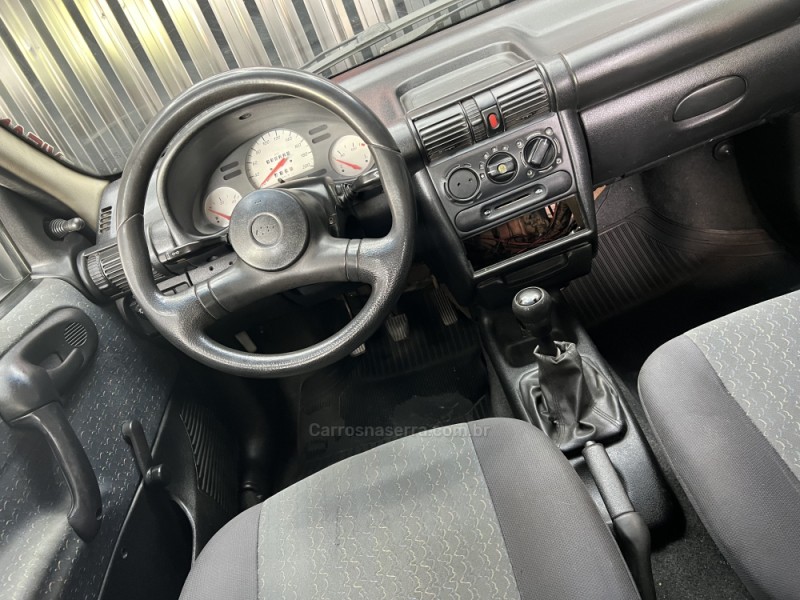 CORSA 1.6 MPFI WIND 8V GASOLINA 4P MANUAL - 2001 - CAXIAS DO SUL