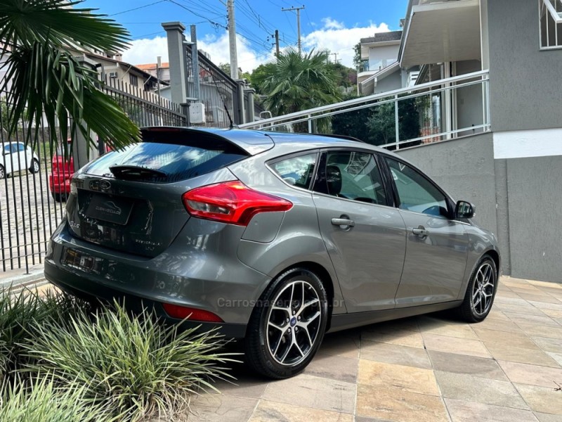 FOCUS 2.0 TITANIUM HATCH 16V FLEX 4P AUTOMÁTICO - 2017 - BENTO GONçALVES
