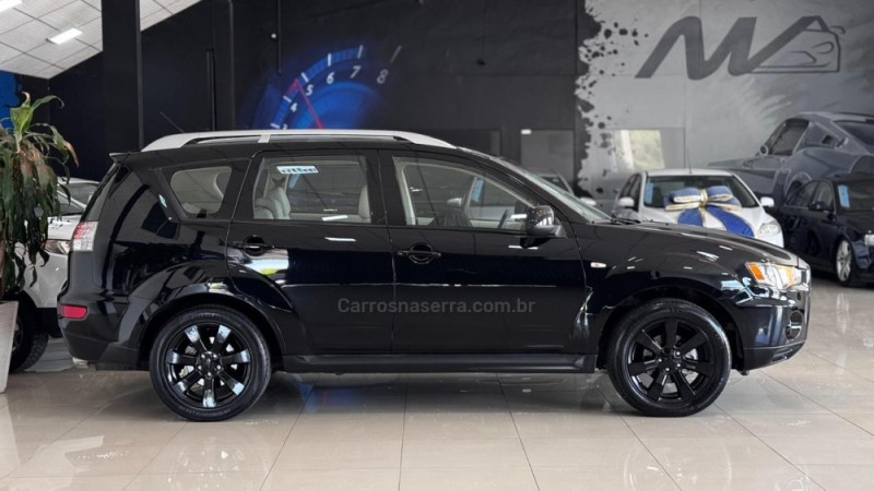 OUTLANDER 3.0 GT 4X4 V6 24V GASOLINA 4P AUTOMÁTICO - 2010 - ESTâNCIA VELHA