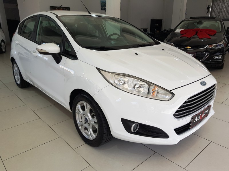 FIESTA 1.6 SE HATCH 16V FLEX 4P MANUAL - 2015 - CAXIAS DO SUL