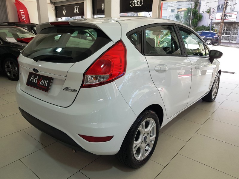FIESTA 1.6 SE HATCH 16V FLEX 4P MANUAL - 2015 - CAXIAS DO SUL