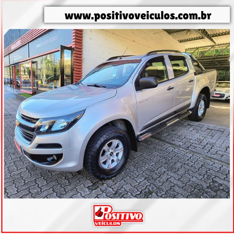 S10 2.5 ADVANTAGE 4X2 CD FLEX 4P MANUAL - 2017 - CAXIAS DO SUL