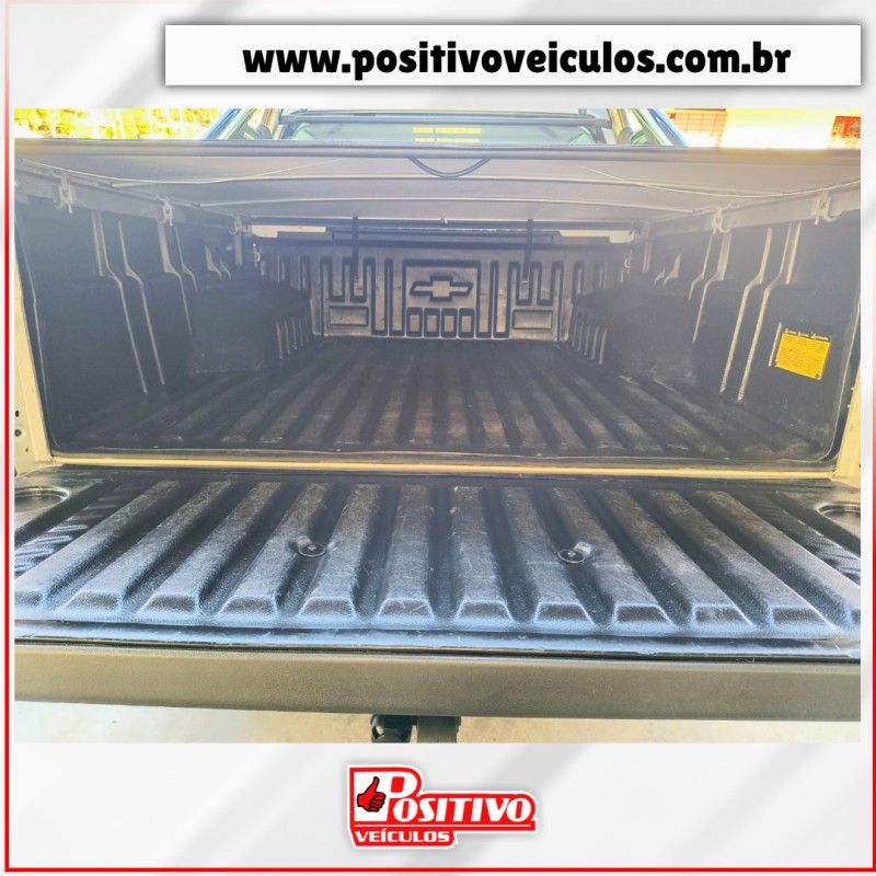 S10 2.5 ADVANTAGE 4X2 CD FLEX 4P MANUAL - 2017 - CAXIAS DO SUL