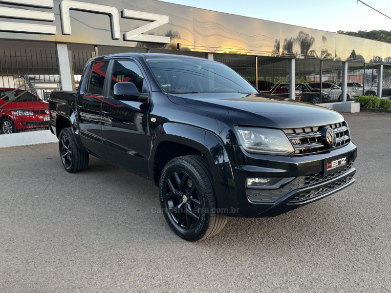 AMAROK 3.0 V6 TDI HIGHLINE CD DIESEL 4MOTION AUTOMÁTICO - 2021 - BOM PRINCíPIO