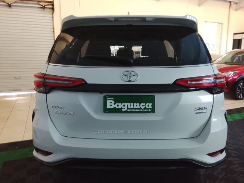 HILUX SW4 2.8 4X4 SRX PLATINUM TURBO 7 LUGARES DIESEL 4P AUTOMÁTICO - 2025 - NOVO HAMBURGO