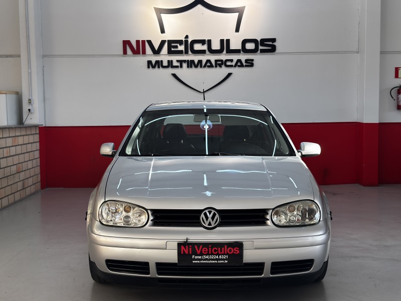 GOLF 1.6 8V GASOLINA 4P MANUAL - 2002 - CAXIAS DO SUL