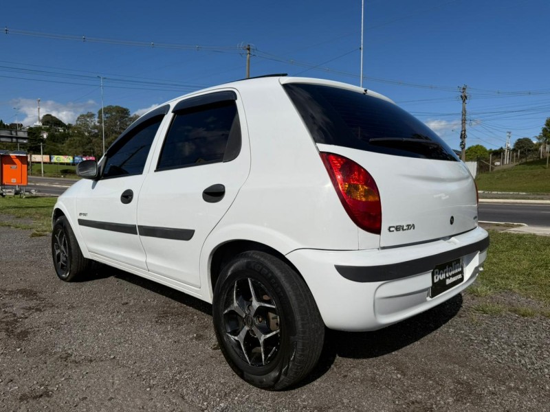 CELTA 1.0 MPFI SPIRIT 8V FLEX 4P MANUAL - 2006 - FARROUPILHA