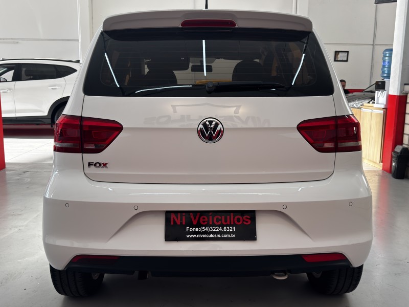 FOX 1.6 COMFORTLINE 8V FLEX 4P MANUAL - 2016 - CAXIAS DO SUL