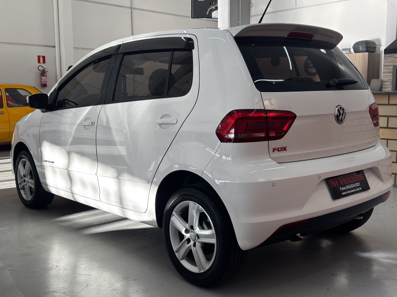FOX 1.6 COMFORTLINE 8V FLEX 4P MANUAL - 2016 - CAXIAS DO SUL