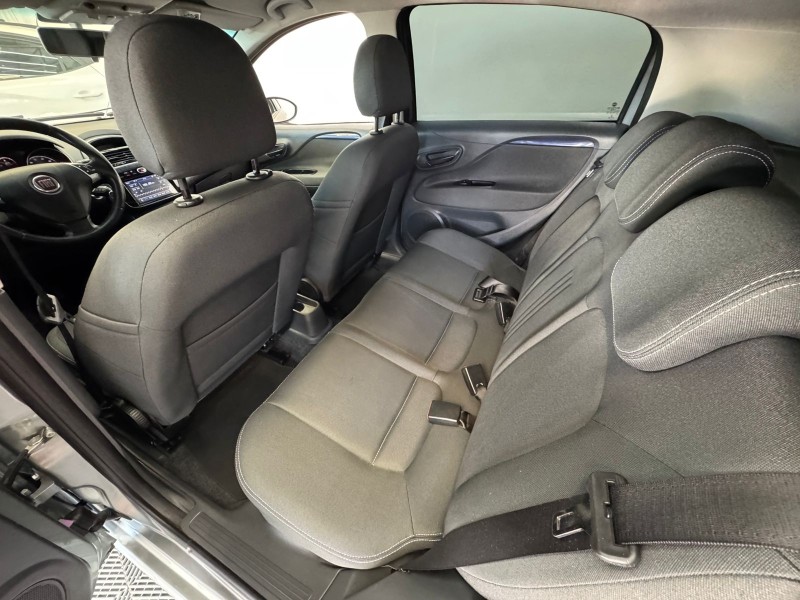 PUNTO 1.4 ATTRACTIVE 8V FLEX 4P MANUAL - 2016 - CAXIAS DO SUL