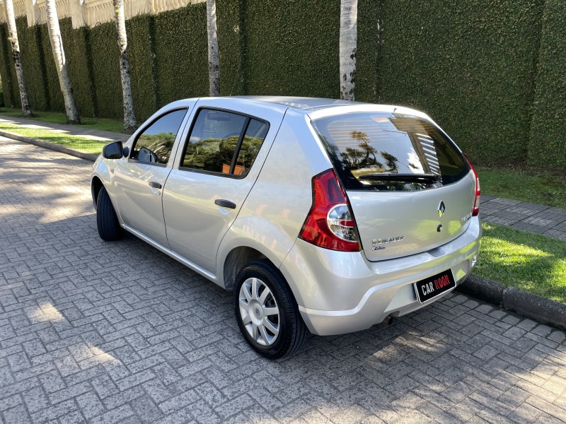 SANDERO 1.0 AUTHENTIQUE 16V FLEX 4P MANUAL - 2011 - CAXIAS DO SUL