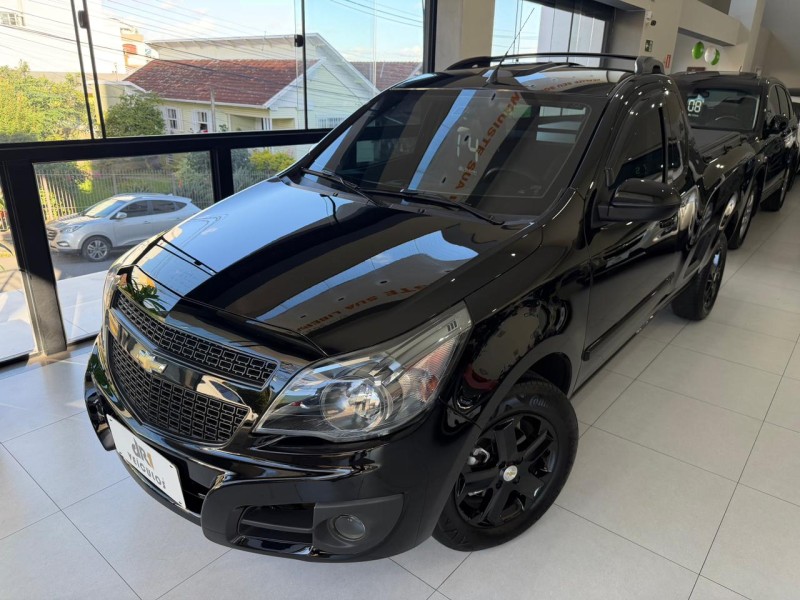 montana 1.4 mpfi ls cs 8v flex 2p manual 2014 caxias do sul