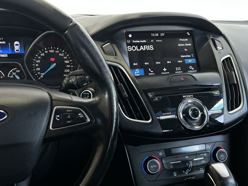 FOCUS 2.0 TITANIUM HATCH 16V FLEX 4P MANUAL - 2017 - CAXIAS DO SUL