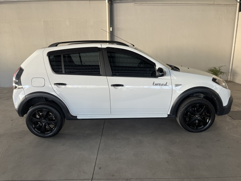 SANDERO 1.6 STEPWAY TWEED 8V FLEX 4P MANUAL - 2014 - CAXIAS DO SUL