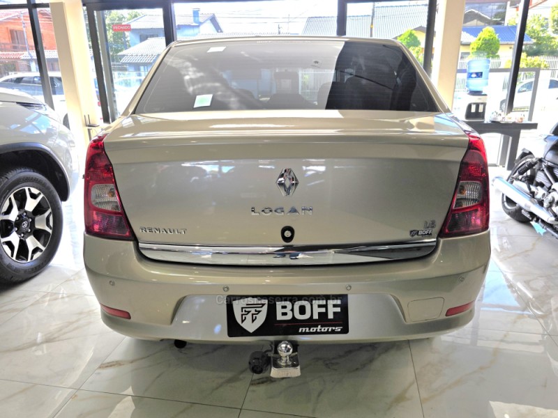 LOGAN 1.6 EXPRESSION 8V HI-FLEX 4P MANUAL - 2013 - CAXIAS DO SUL
