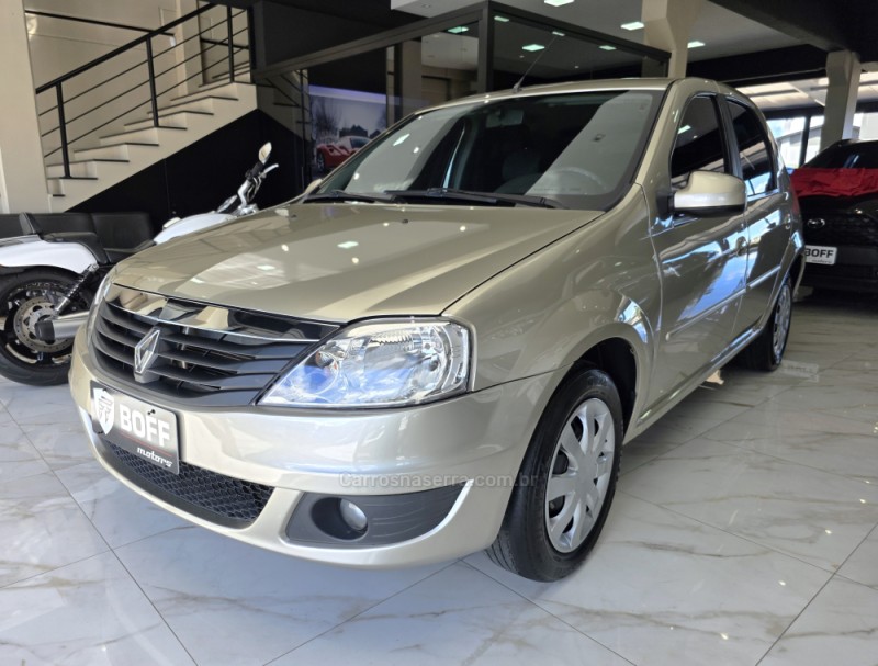 LOGAN 1.6 EXPRESSION 8V HI-FLEX 4P MANUAL - 2013 - CAXIAS DO SUL