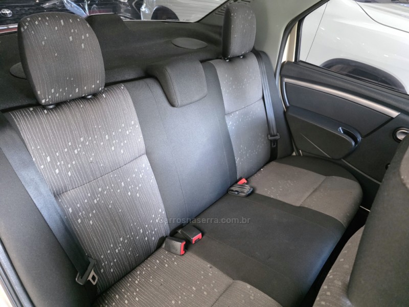 LOGAN 1.6 EXPRESSION 8V HI-FLEX 4P MANUAL - 2013 - CAXIAS DO SUL