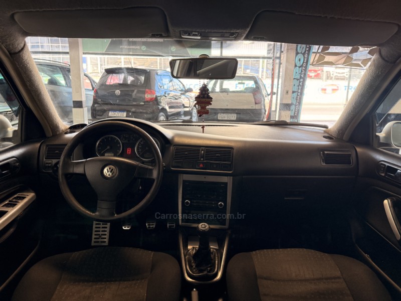 GOLF 1.6 MI 8V GASOLINA 4P MANUAL - 2003 - CAXIAS DO SUL