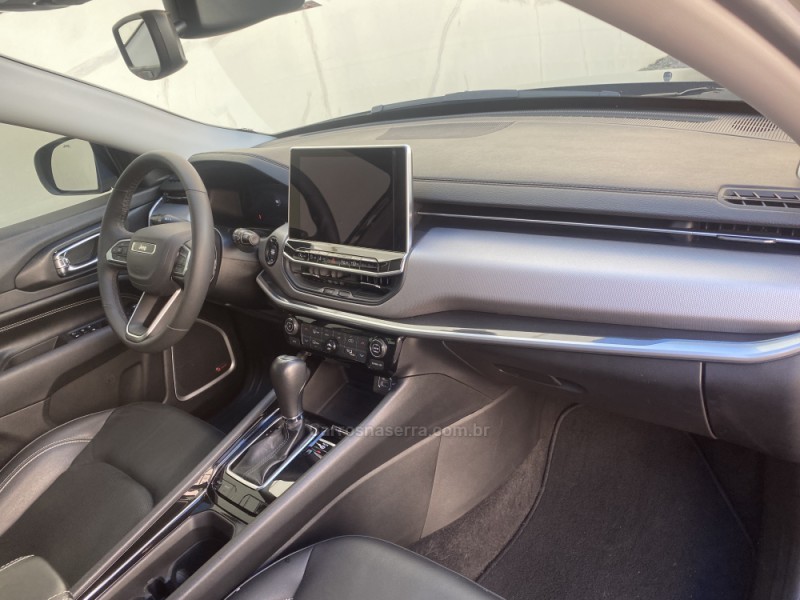 COMPASS 1.3 LONGITUDE T270 16V TURBO 4X2 FLEX 4P AUTOMÁTICO - 2025 - CAXIAS DO SUL