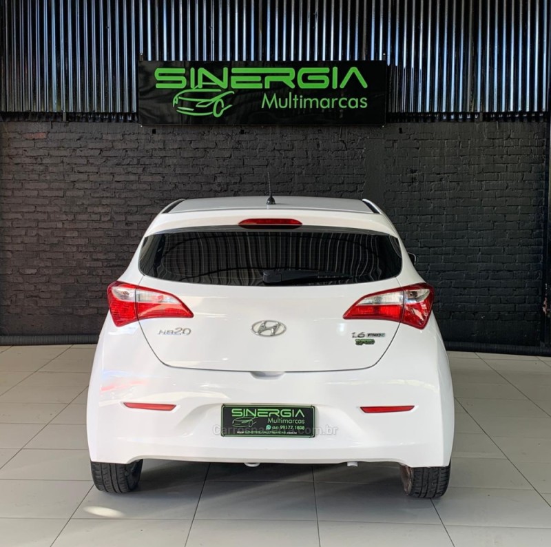 HB20 1.6 COMFORT PLUS 16V FLEX 4P AUTOMÁTICO - 2013 - CAXIAS DO SUL