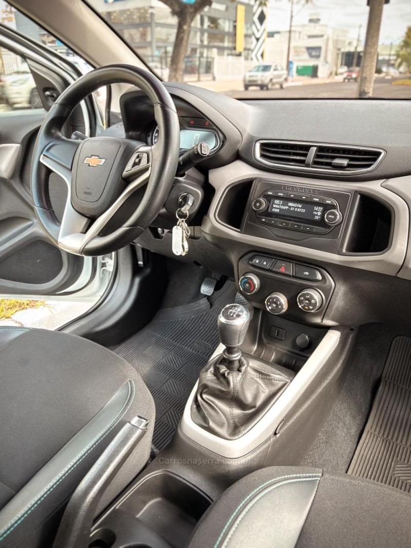 ONIX 1.0 MPFI LT 8V FLEX 4P MANUAL - 2019 - NOVO HAMBURGO