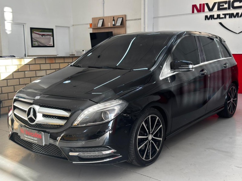 B 200 1.6 TURBO GASOLINA 4P AUTOMÁTICO - 2014 - CAXIAS DO SUL