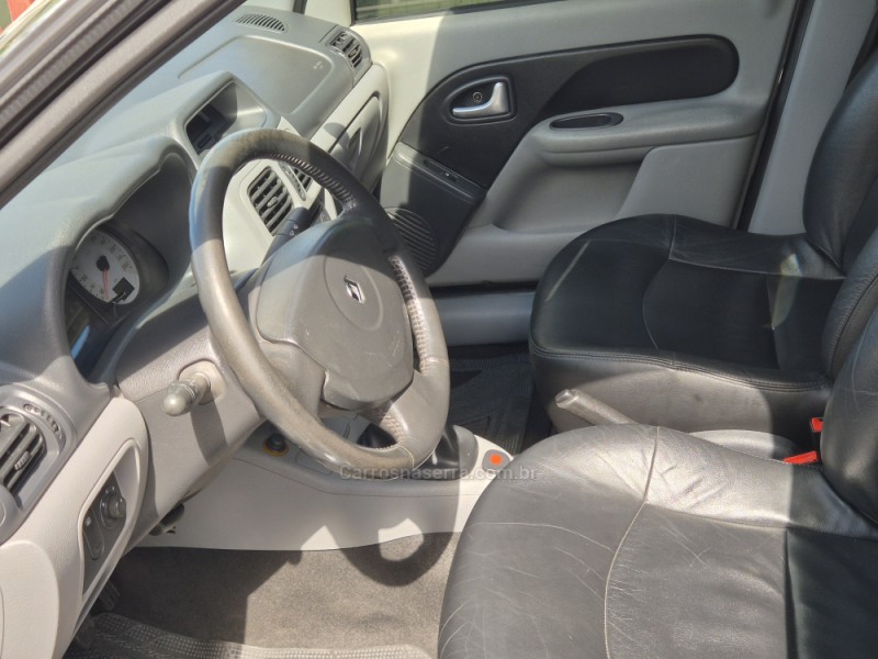 CLIO 1.6 PRIVILÉGE SEDAN 16V GASOLINA 4P MANUAL - 2009 - CAXIAS DO SUL