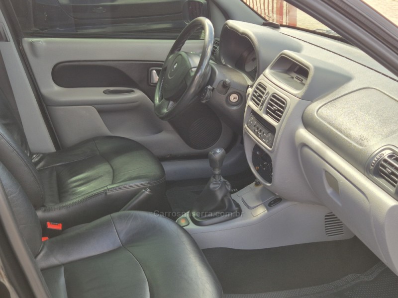 CLIO 1.6 PRIVILÉGE SEDAN 16V GASOLINA 4P MANUAL - 2009 - CAXIAS DO SUL