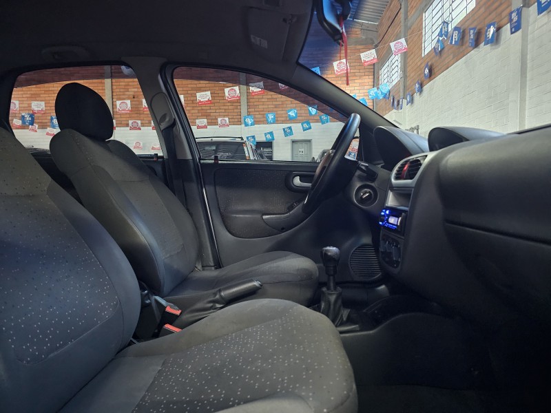 CORSA 1.4 MPFI PREMIUM 8V FLEX 4P MANUAL - 2009 - CAXIAS DO SUL