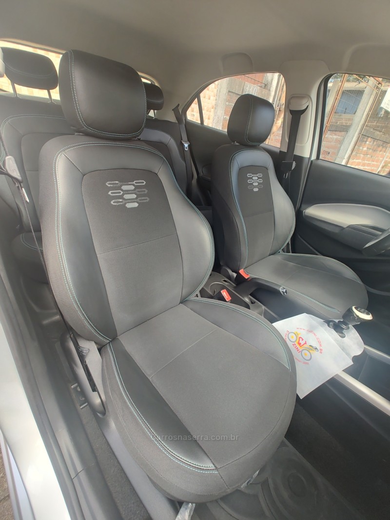 ONIX 1.0 MPFI LT 8V FLEX 4P MANUAL - 2019 - CANELA