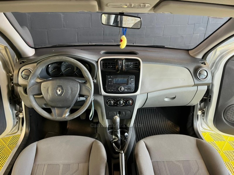 LOGAN 1.6 EXPRESSION 8V FLEX 4P MANUAL - 2015 - CAXIAS DO SUL