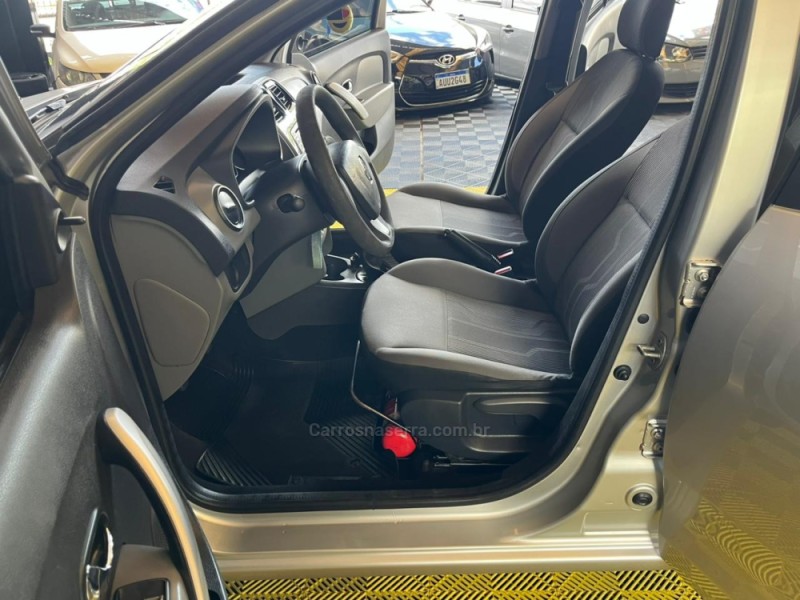 LOGAN 1.6 EXPRESSION 8V FLEX 4P MANUAL - 2015 - CAXIAS DO SUL