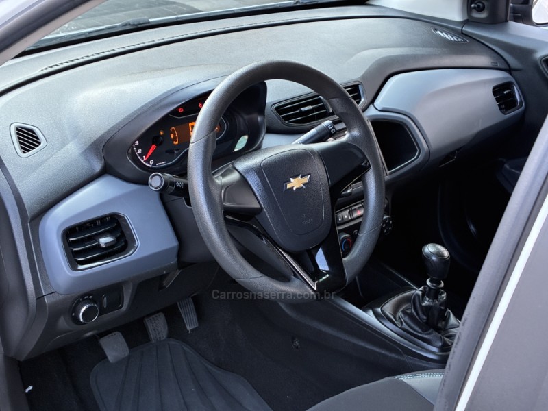 ONIX 1.0 JOY BLACK 8V FLEX 4P MANUAL - 2021 - VENâNCIO AIRES