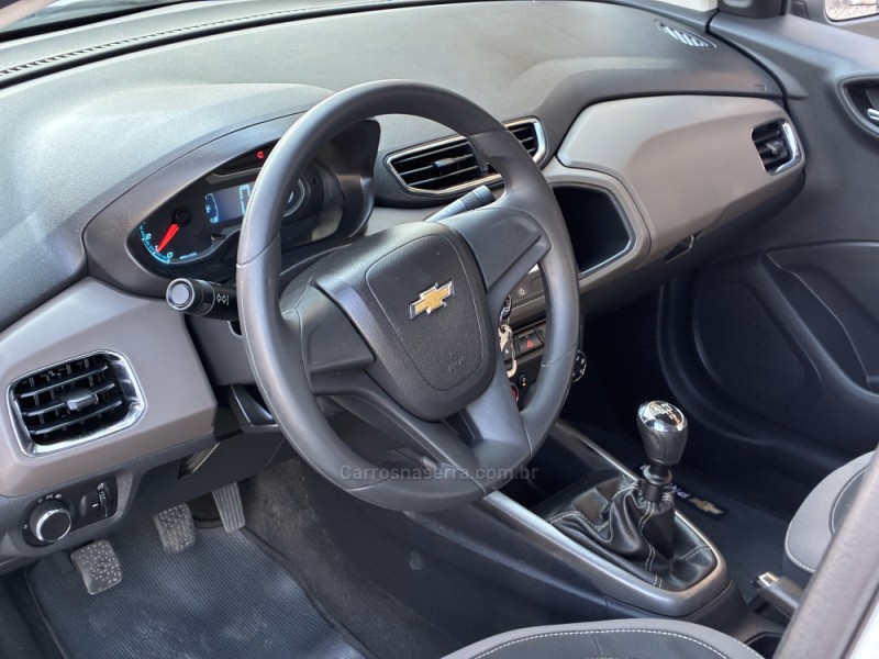 PRISMA 1.0 MPFI LT 8V FLEX 4P MANUAL - 2013 - VENâNCIO AIRES