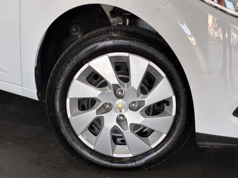 PRISMA 1.0 MPFI LT 8V FLEX 4P MANUAL - 2013 - VENâNCIO AIRES