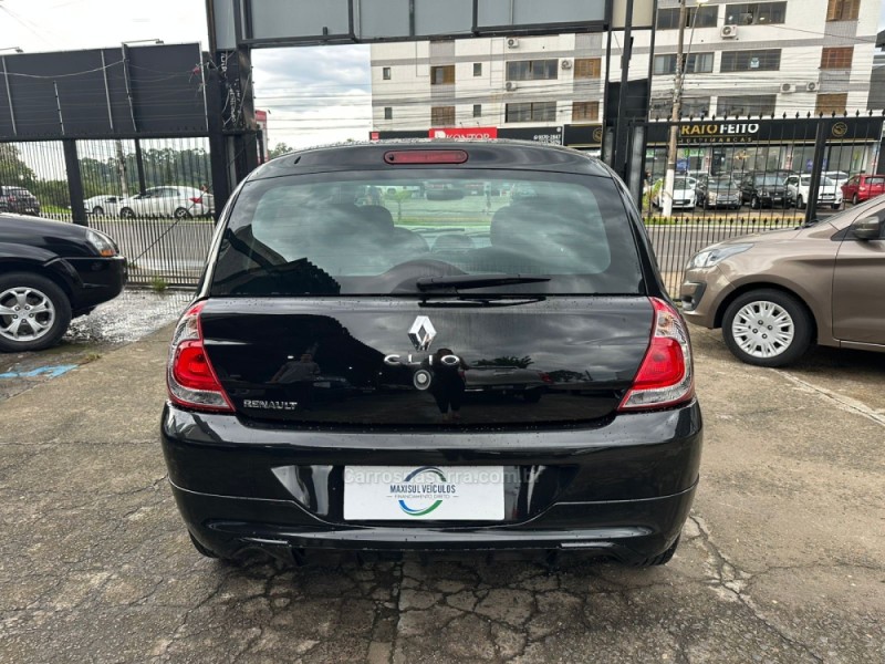 CLIO 1.0 EXPRESSION 16V GASOLINA 4P MANUAL - 2015 - GRAVATAí