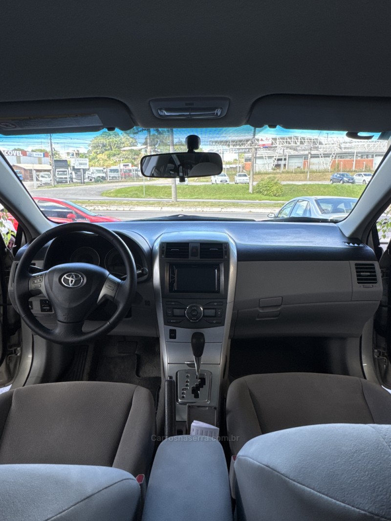 COROLLA 1.6 GLI 16V GASOLINA 4P AUTOMÁTICO - 2013 - CAXIAS DO SUL