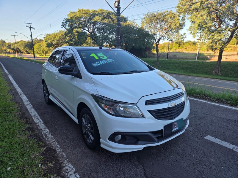 ONIX 1.4 MPFI EFFECT 8V FLEX 4P MANUAL - 2015 - VENâNCIO AIRES