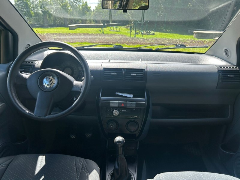 FOX 1.6 MI PLUS 8V FLEX 2P MANUAL - 2004 - CANELA