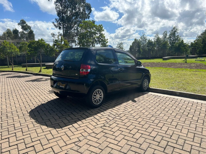 FOX 1.6 MI PLUS 8V FLEX 2P MANUAL - 2004 - CANELA