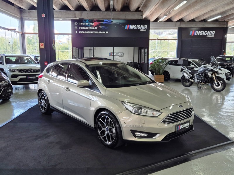 FOCUS 2.0 TITANIUM PLUS HATCH 16V FLEX 4P AUTO - 2016 - CAXIAS DO SUL