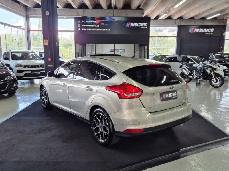 FOCUS 2.0 TITANIUM PLUS HATCH 16V FLEX 4P AUTO - 2016 - CAXIAS DO SUL
