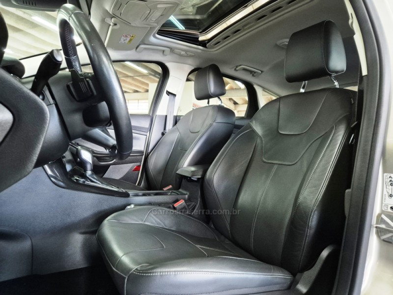 FOCUS 2.0 TITANIUM PLUS HATCH 16V FLEX 4P AUTO - 2016 - CAXIAS DO SUL