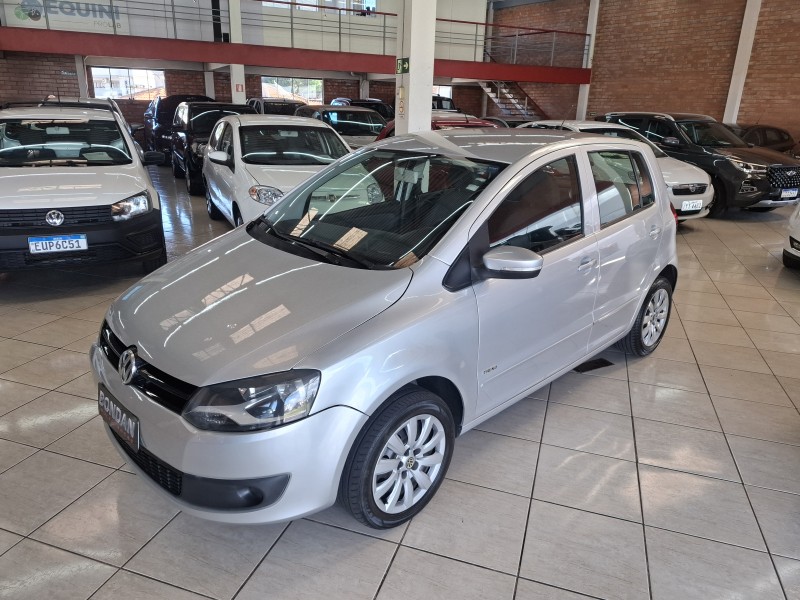 FOX 1.0 MI 8V FLEX 4P MANUAL - 2011 - FARROUPILHA