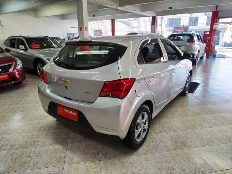 ONIX 1.0 MPFI LT 8V FLEX 4P MANUAL - 2017 - CAXIAS DO SUL