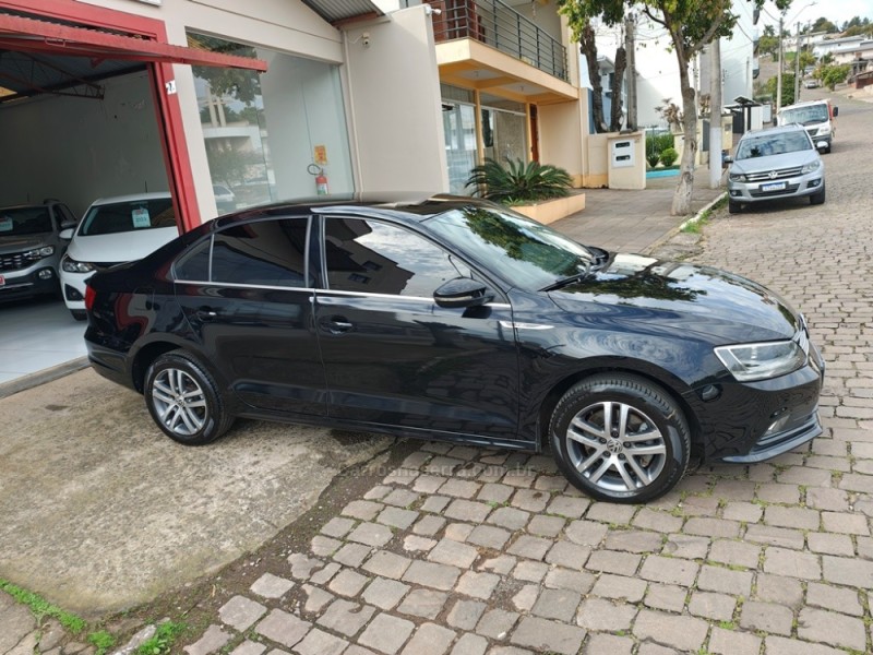 JETTA 2.0 TSI HIGHLINE 211CV GASOLINA 4P TIPTRONIC - 2016 - GUAPORé