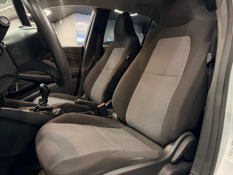 ONIX 1.0 12V TURBO FLEX 4P MANUAL - 2022 - ESTâNCIA VELHA